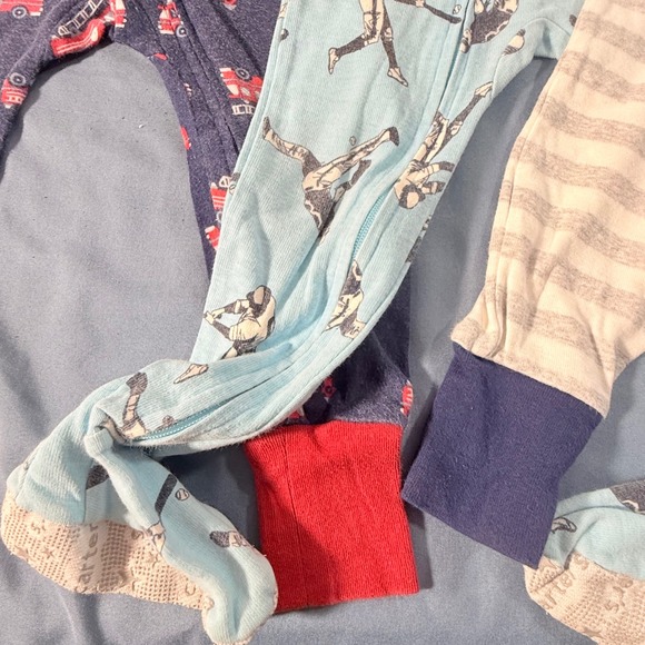 Boys Pajamas Fire Truck Baseball Hero Sleepers 2t 24 months Bundle - Picture 2 of 6